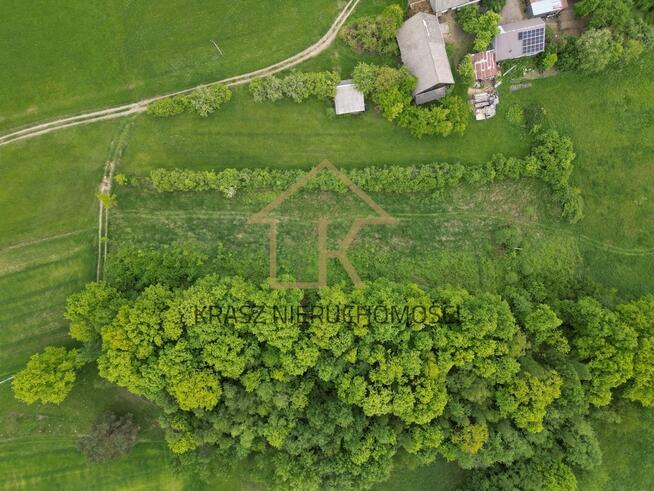 Piękna działka budowlna przy lese 18 ar w Lipniku