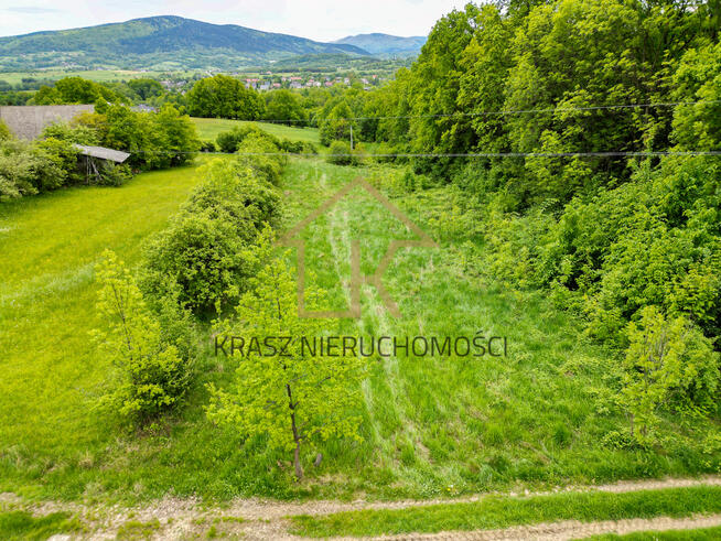 Piękna działka budowlna przy lese 18 ar w Lipniku