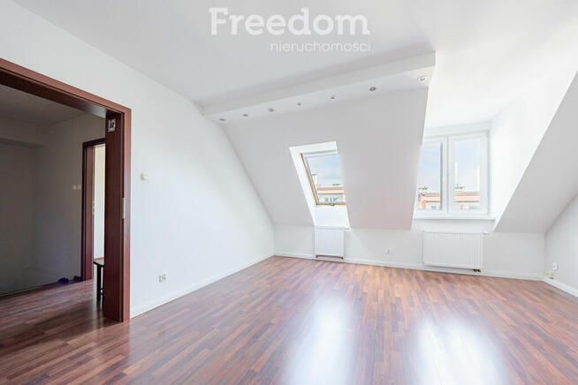 Dwupoziomowe Mieszkanie na Osiedlu Górnym w Pile