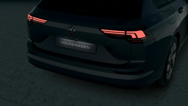 Volkswagen Golf Variant Life Plus 1.5 eTSI 150 KM DSG