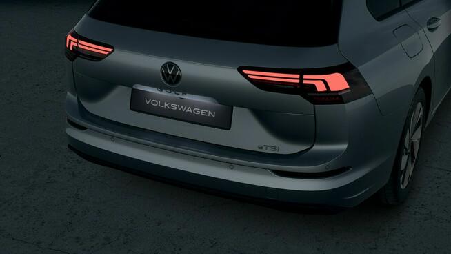 Volkswagen Golf Variant Life Plus 1.5 eTSI 150 KM DSG