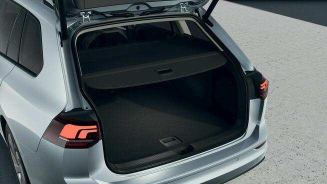 Volkswagen Golf Variant Life Plus 1.5 eTSI 150 KM DSG