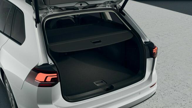 Volkswagen Golf Variant Life 1.5 eTSI 150 KM DSG