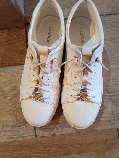 Buty
