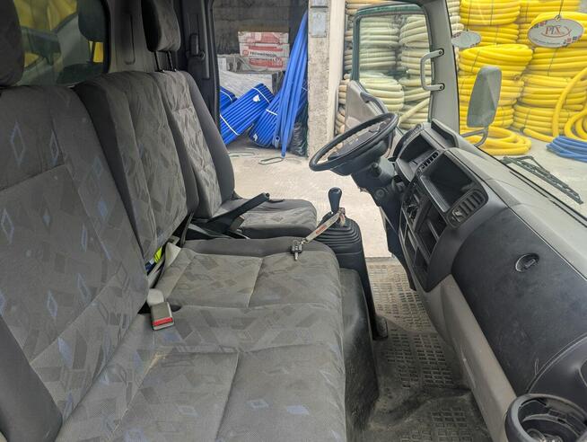 samochód ciężarowy dostawczy Nissan Cabstar do 3,5 t