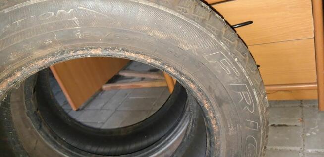 Dębica Frigo 2 185/65R15 M+S 2szt. 5mm