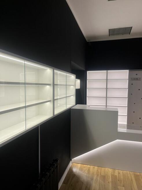 Meble sklepowe - stan bardzo dobry