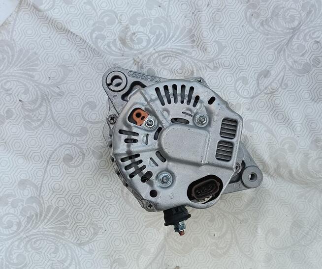 Alternator Toyota Yaris 1
