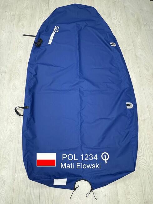 Żaglomistrz z Giżycka Elżbieta Panaś. Żagle, Pokrowce, Serwis