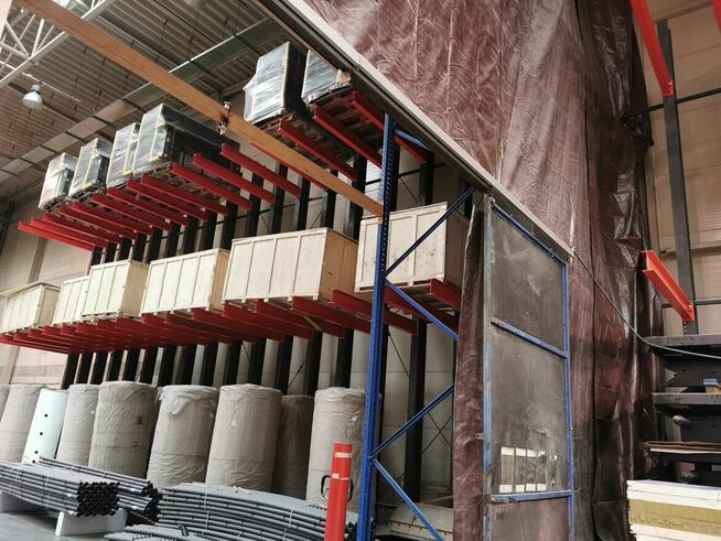 Syndyk sprzeda regał magazynowy - 40%