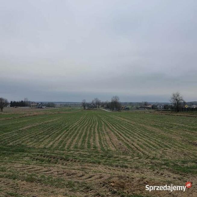 Działka budowlano-rolna uzbrojona pow. 4403m2