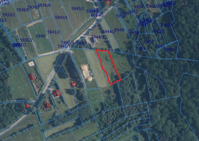 Sprzedam pięknie położoną działkę rekreacyjno budowlaną