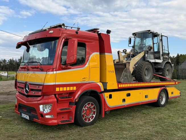 Laweta Holowanie Autostrada A4 Transport maszyn pomocdrogowa