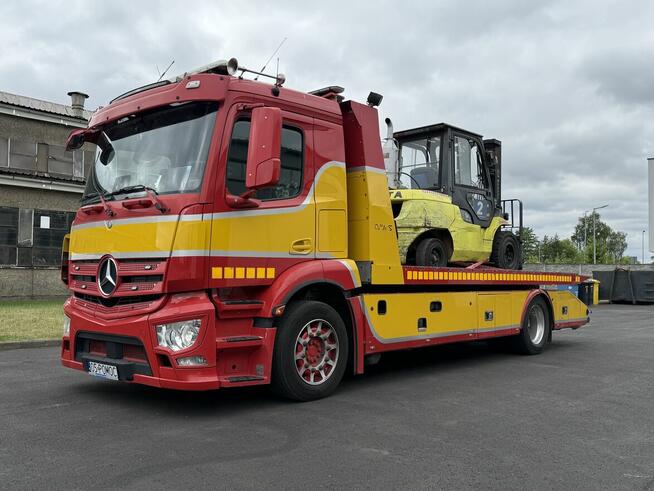 Laweta Holowanie Autostrada A4 Transport maszyn pomocdrogowa