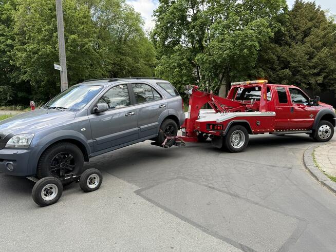 Laweta Holowanie Autostrada A4 Transport maszyn pomocdrogowa