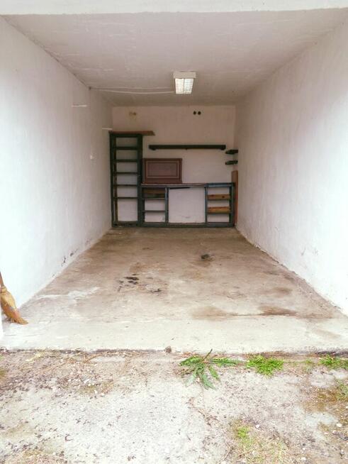 KONIN - SPRZEDAM GARAŻ