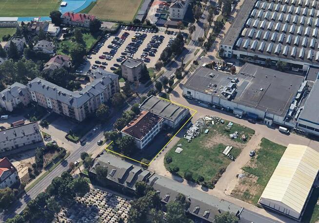 Budynek ze schronem na sprzedaż.