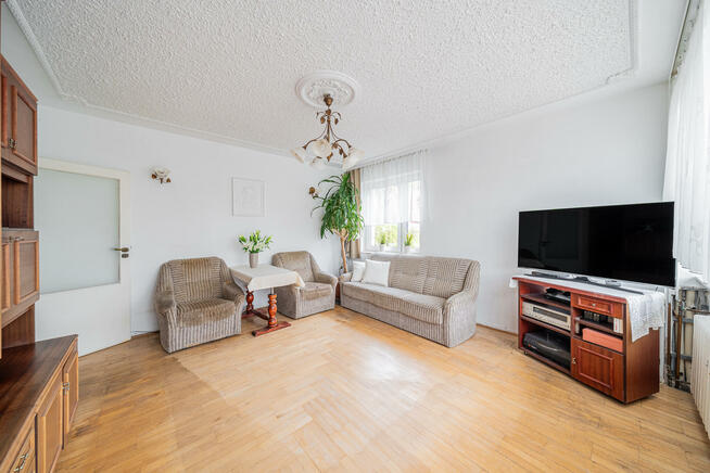 Dom Kołobrzeg Zachodnia, Bukowa