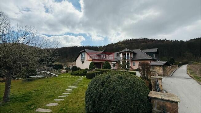 wyjątkowa nieruchomość/450 m2/ 56 arów/las