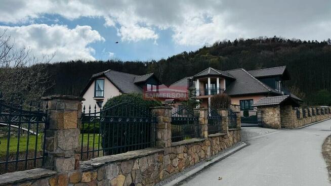 wyjątkowa nieruchomość/450 m2/ 56 arów/las