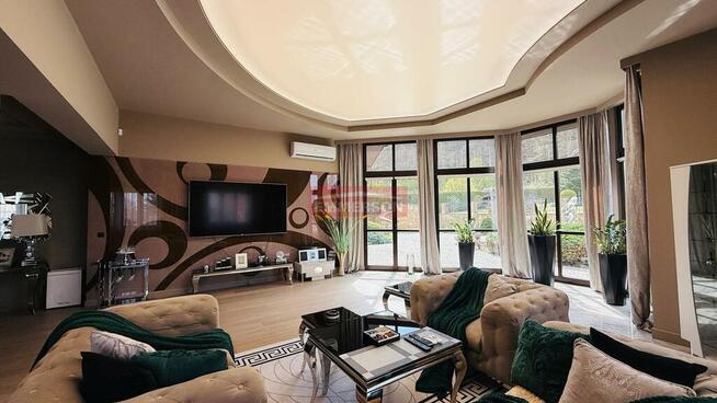 wyjątkowa nieruchomość/450 m2/ 56 arów/las