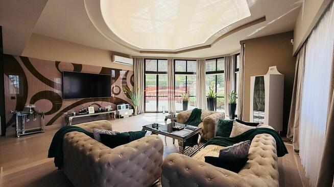 wyjątkowa nieruchomość/450 m2/ 56 arów/las