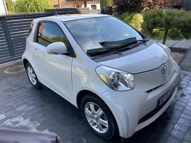 Piękna Toyota IQ 1.0 benzyna Biała perła Bezwypadkowa
