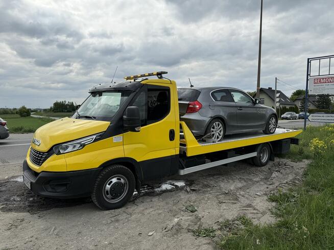 Laweta Holowanie Autostrada A4 Transport maszyn pomocdrogowa