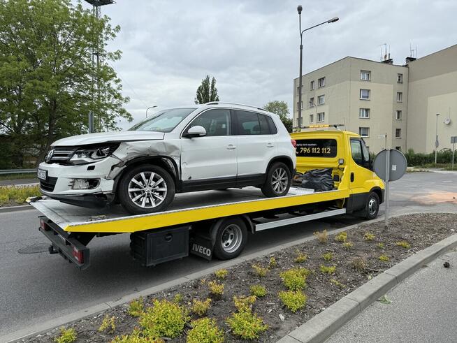 Laweta Holowanie Autostrada A4 Transport maszyn pomocdrogowa