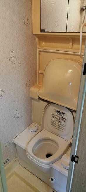 Przyczepa Compass Reflection 510/5 1993 świeżo po remoncie