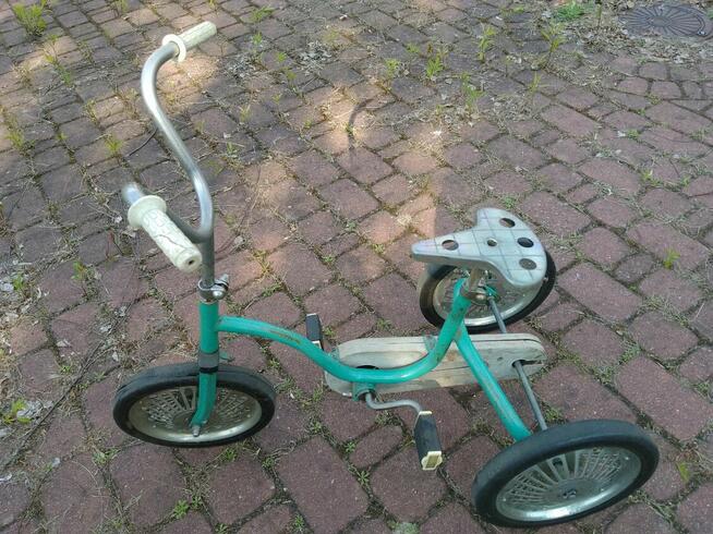 Rowerek dziecięcy retro trójkołowy z metalu
