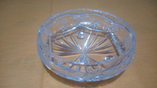 Miska kryształowa o średnicy 19 cm