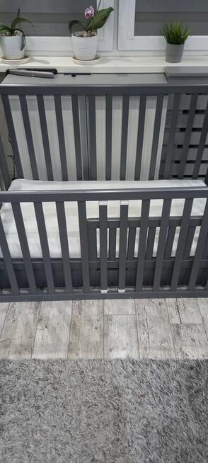 Sprzedam łóżeczko dziecinne