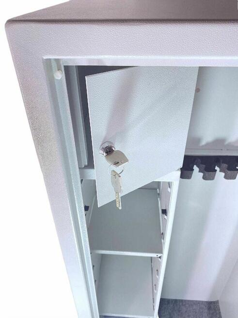 Sejf na broń długą Arsenał 1253. Zamek kluczowy. Klasa S1