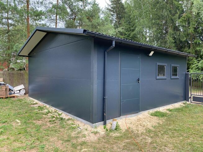 Garaże blaszane z płyty warstwowej