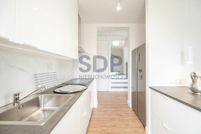 Dom Bielany Wrocławskie, Teatralna