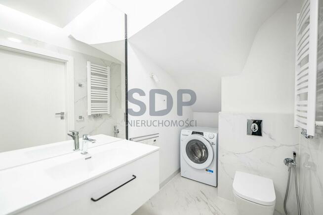 Dom Bielany Wrocławskie, Teatralna