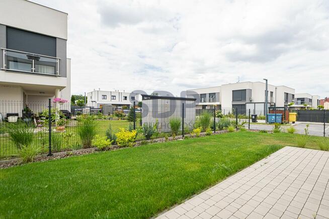 Dom Bielany Wrocławskie, Teatralna