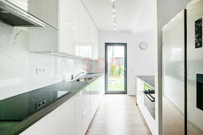 Dom Bielany Wrocławskie, Teatralna