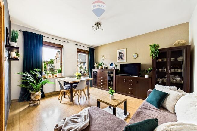 Klimatyczne duże mieszkanie z ogródkiem i garażem