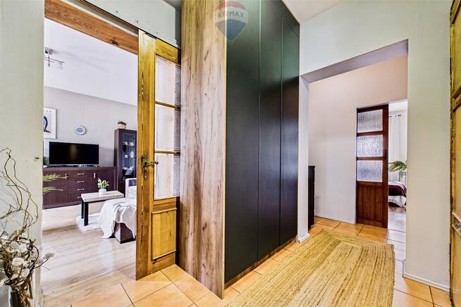 Klimatyczne duże mieszkanie z ogródkiem i garażem