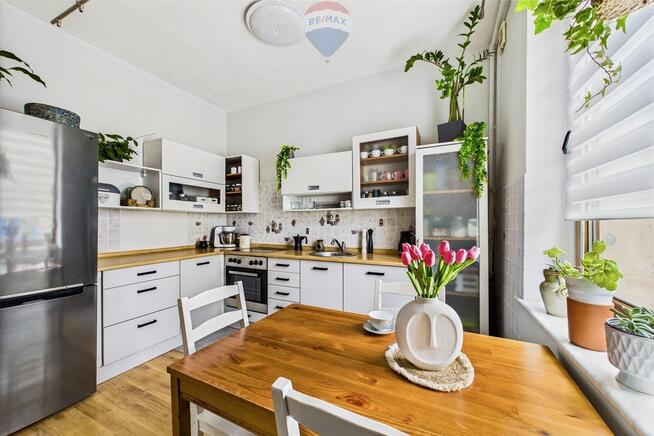 Klimatyczne duże mieszkanie z ogródkiem i garażem