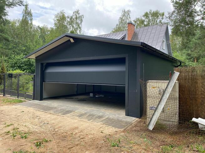 Garaże blaszane z płyty warstwowej