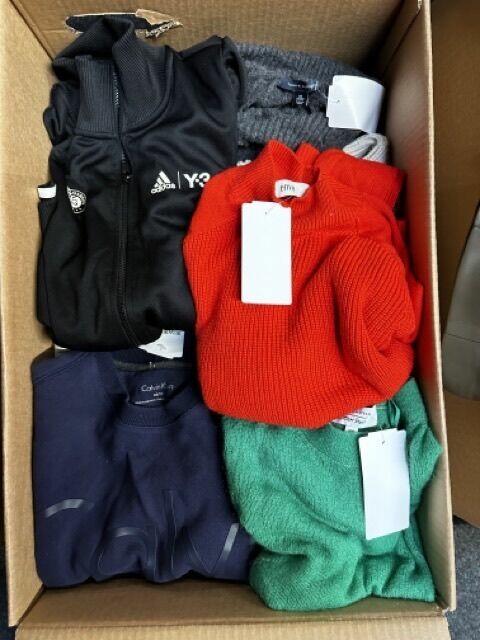 Odzież second hand zara berskha H&M tommy boss Mkors espirit