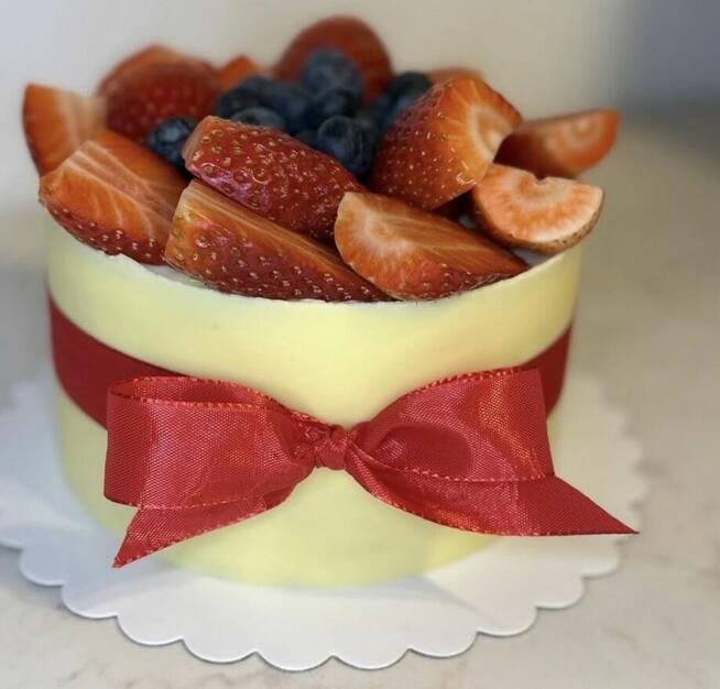 Ręcznie robione słodkości – ciasta, serniki, wypieki na zamó