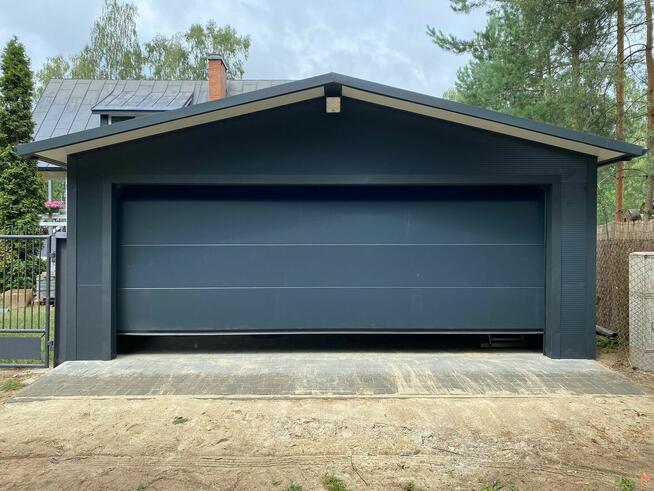 Garaże blaszane z płyty warstwowej