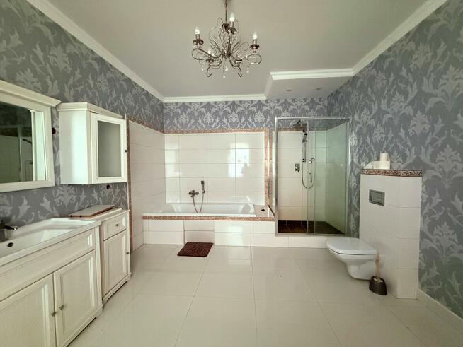 WYJĄTKOWA NIERUCHOMOŚĆ BLISKO JEZIORA! OKAZJA!