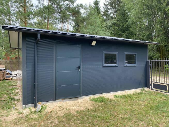 Garaże blaszane z płyty warstwowej