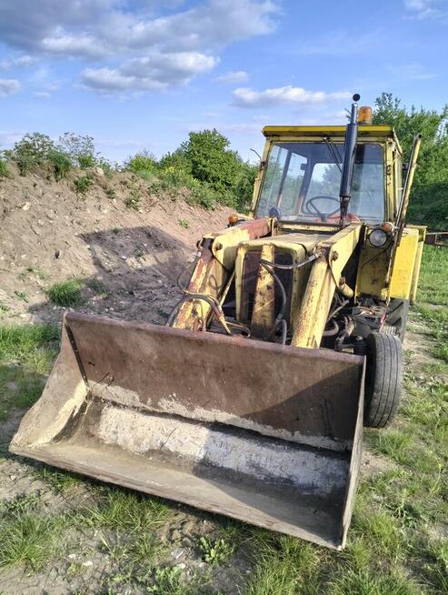 Ostrówek koparko ładowarka