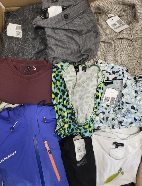 Odzież second hand zara berskha H&M tommy boss Mkors espirit